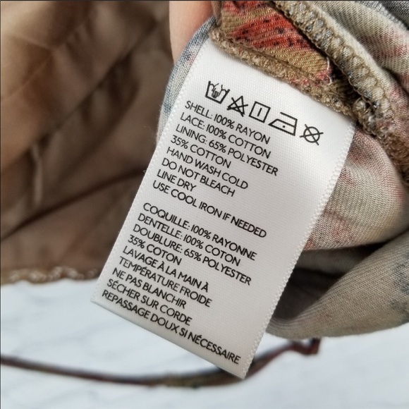 Urban Outfitters/Kimchi Blue Leaf Romper - Picture 7 of 7